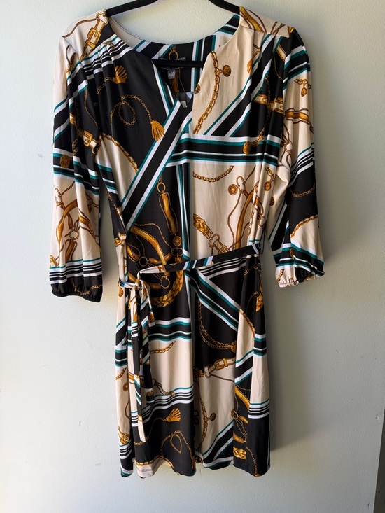 Luxology Dresses & Skirts - Dress by Luxology Chain-Print Belted Midi Dress in Black, Cream Size M Medium
